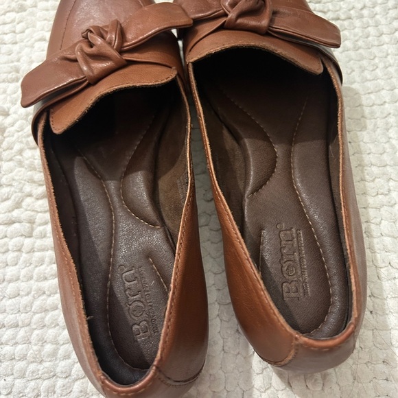 EUC Born Carrine Bow Detail Leather Slip On Loafers size 8 - Picture 5 of 15